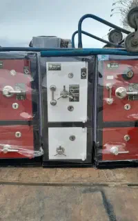 گاوصندوق زیرویترینی