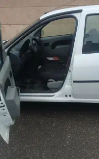 ال نود e2 لوگان بی رنگ