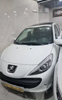 فروش خودرو ۲۰۷ پانا با رینگ سفید و مشکی