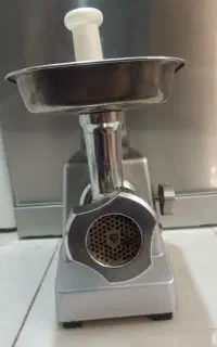 چرخ گوشت نانیوا