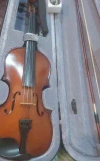 ویولن مارک مارتینز