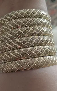 النگو  تکی و تعداد سایز  ۴  توضیحات خوانده شود