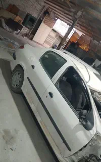 206 تصادفی وی 8