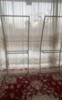 اینه خم قابش هست