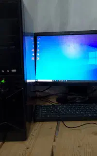 کیس با مانیتور