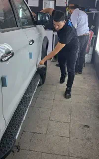 تشخیص رنگ خودرو سبک و سنگین سیار و در محل