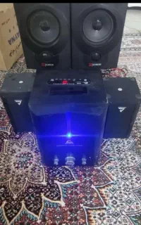 اسپیکر پنج تیکه