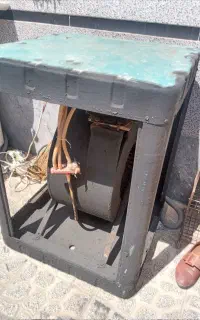 بدنه کولر ۳۲۰۰ سالم بدون زنگ زدگی تازه رنگ کردم