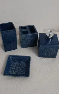 ست ۴ پارچه لوازم روشویی آبی رنگ،