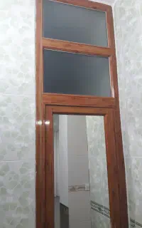درب حمام آلومینیوم طرح چوب