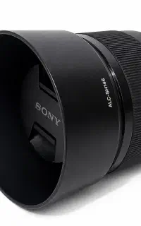 لنز سونی FE 1.8/50