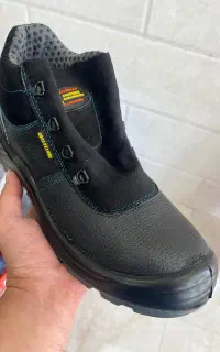 کفش ایمنی آقانژاد