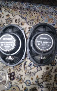یک جفت باند Pioneerویک جفت باند KENWOOD