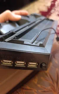 پایه نگهدارنده و شارژر پی اس 4