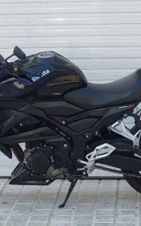 موتور سیکلت بلنتا ،بنلی ۳۰۰ cc