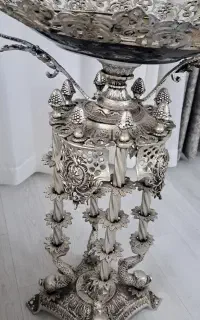 ظرف پایه بلند