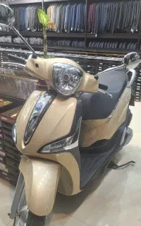 لیبرتی پیاجیو از برند وسپا