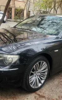 بی ام و 730i