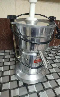 آبمیوه گیری صنعتی هلال