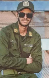 نقاشی عکس رنگی با سیاه قلم
