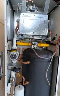 رادیاتورنصب و تعمیرات و شستشوی تخصصی و تضمینی