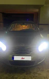 ام جی ۵۵۰ بی رنگ