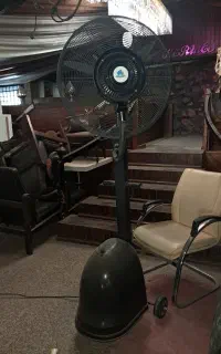 پنکه مه پاش بسیار تمیز و کم کارکرد کرد
