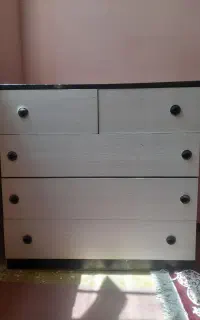 کتابخانه و دراور ۵ کشو شیک و جادار