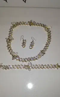 سرویس بدلیجات زنانه