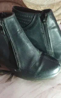 کفش نیم بوت