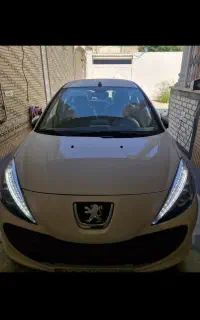 ۲۰۷ تیوتری مشابه صفر