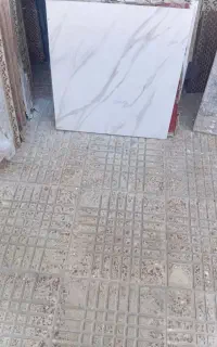 کاشی فروشی