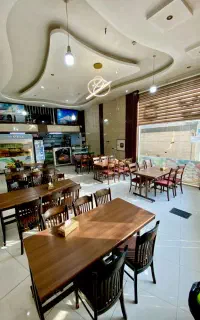 کافه آبمیوه بستنی برگ زیتون دورهمی خاص