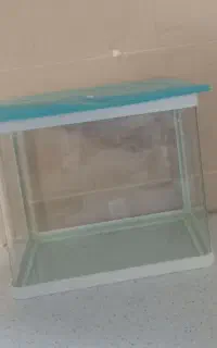 آکواریوم نو.شیشه ی جلوخم...