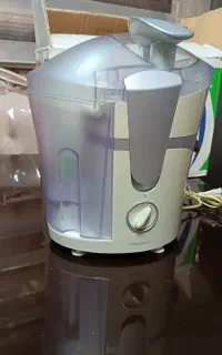 ابمیوه گیری سانی درحدنو
