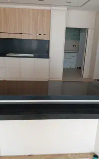 استخدام دو نیروی جوان