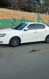 دنا پلاس عروسک