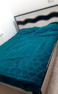 تخت دونفره و میز آرایش