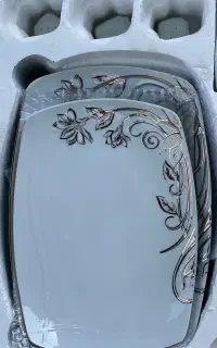 سرویس ۱۰۱پارچه چینی گل برجسته