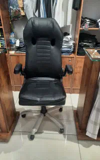 صندلی چرخدار اداری ومدیریتی