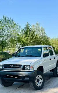 تویوتا هایلوکس2001 در حد خشک