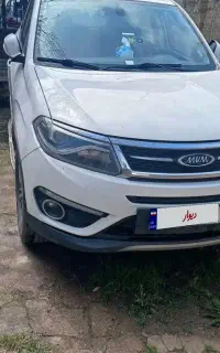 تیگو ۵ سفید مانیتور بزرگ