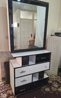دراور با آینه
