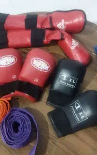 دستکش و روپایی و کمربند