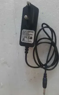 آدابتور ۹ ولت