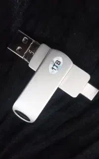 فلش یک ترابایت