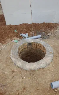 حفاری چاه وبنایی دیوار  دستشویی ولوله کشی فاضلاب