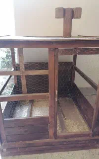 قفس چوبی بزرگ