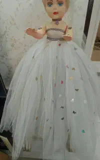 عروسک ایستاده