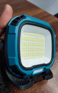 چراغ شارژی کمپینگ